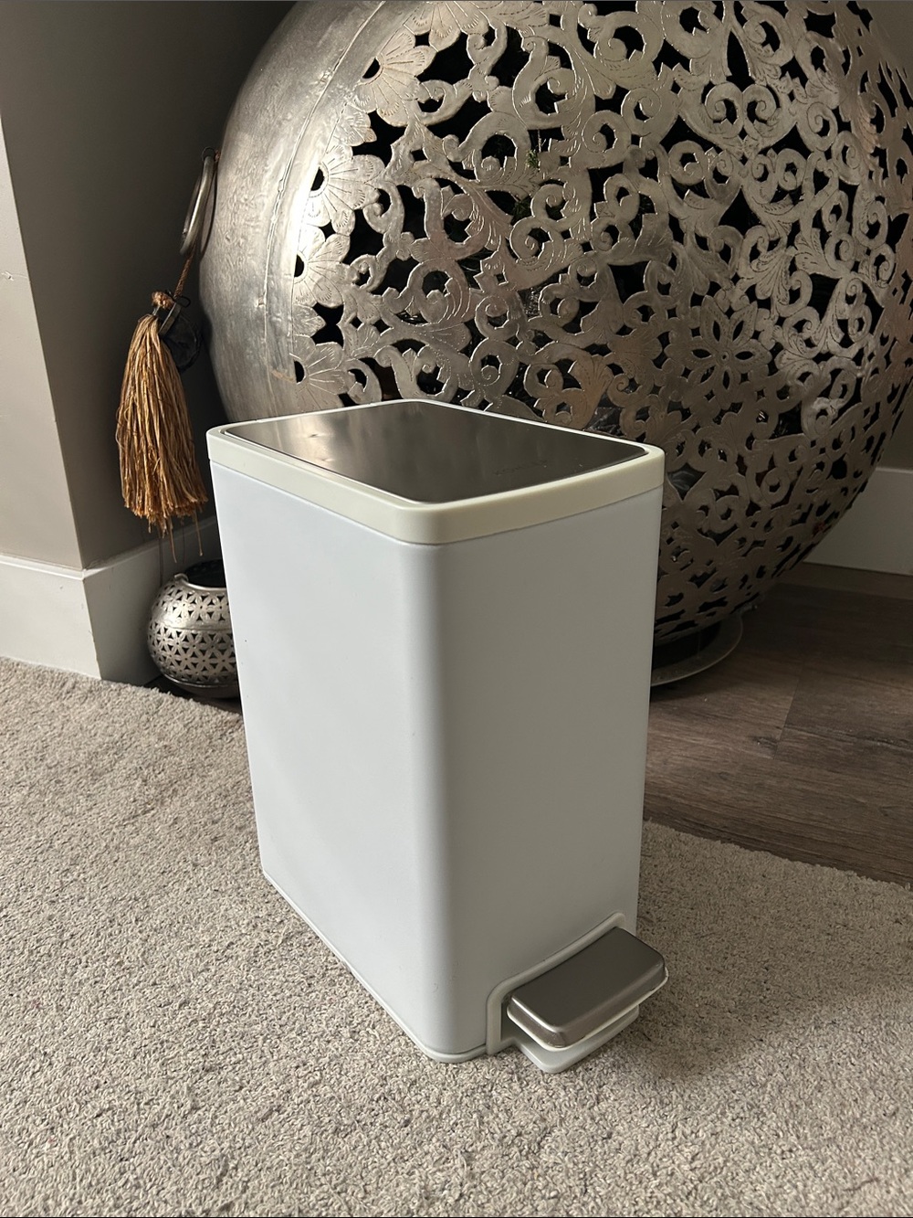 Kohler pedal bin